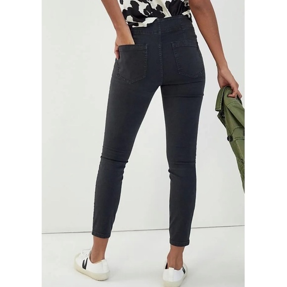 ANTHROPOLOGIE Pilcro High-rise Darted Skinny Jean Grey Black Size 26 Anthro New - Picture 4 of 7